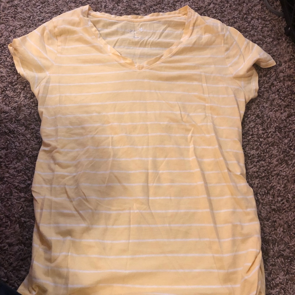 Maternity t shirt